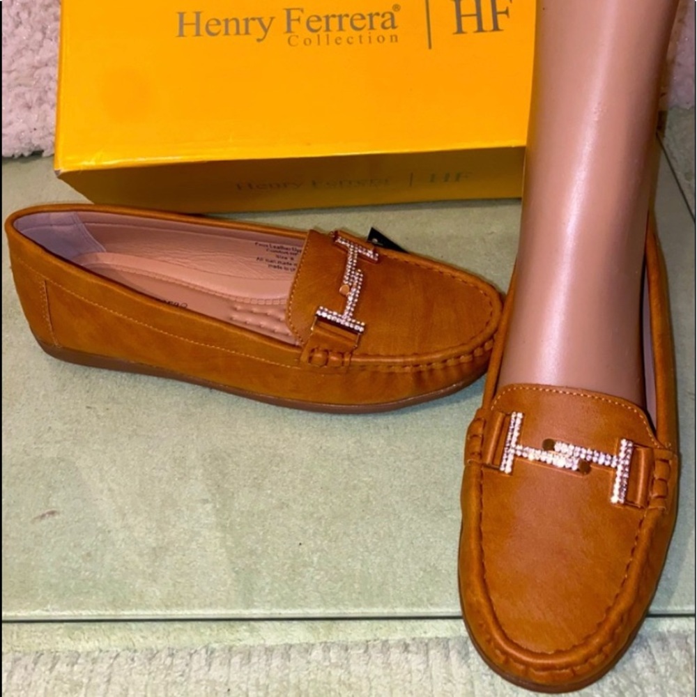 HENRY FERRERA VEGAN SOFT LEATHER RHINESTONE BUCKLE FLATS